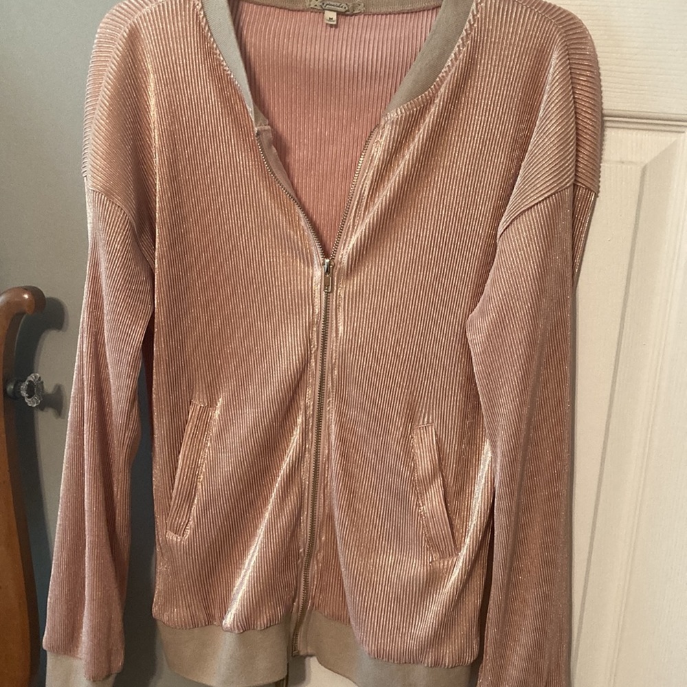 Gimmicks by BKE Rose Gold Pink Ribbed Bomber Jacket